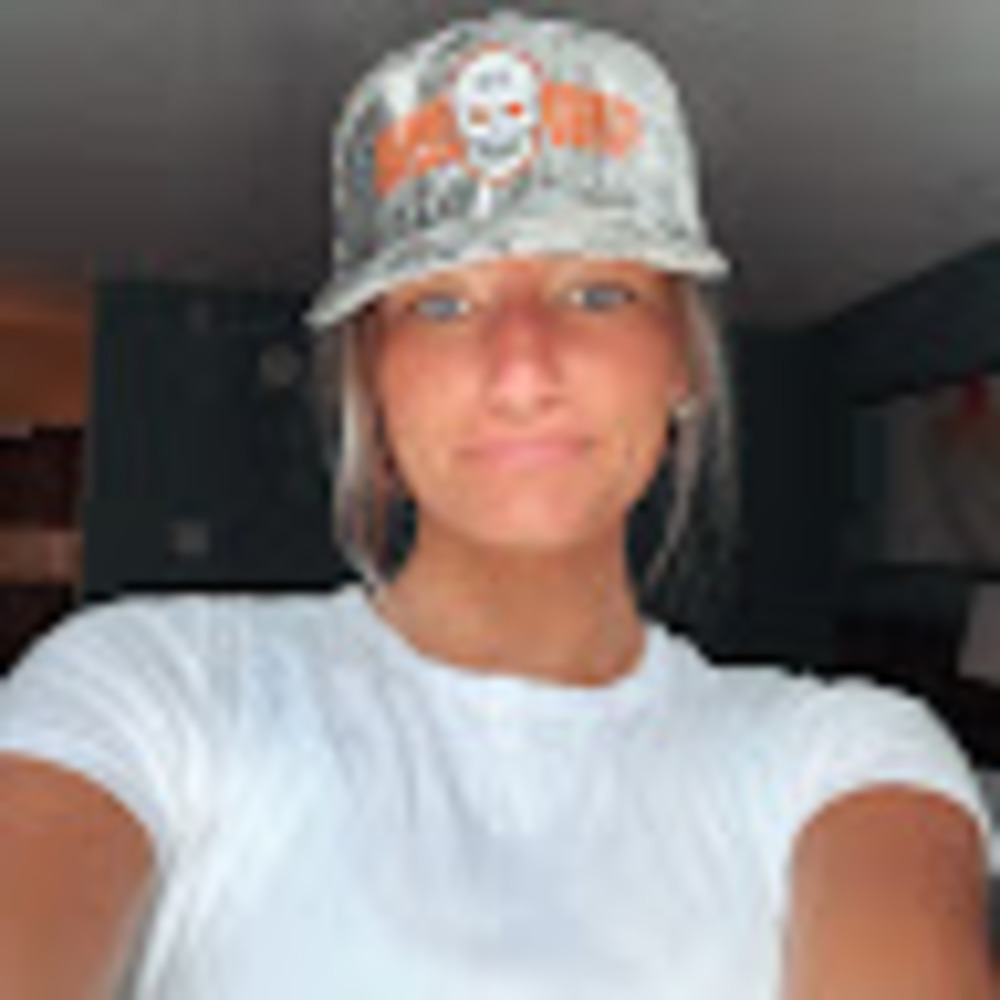 Meet your Posher, Macy